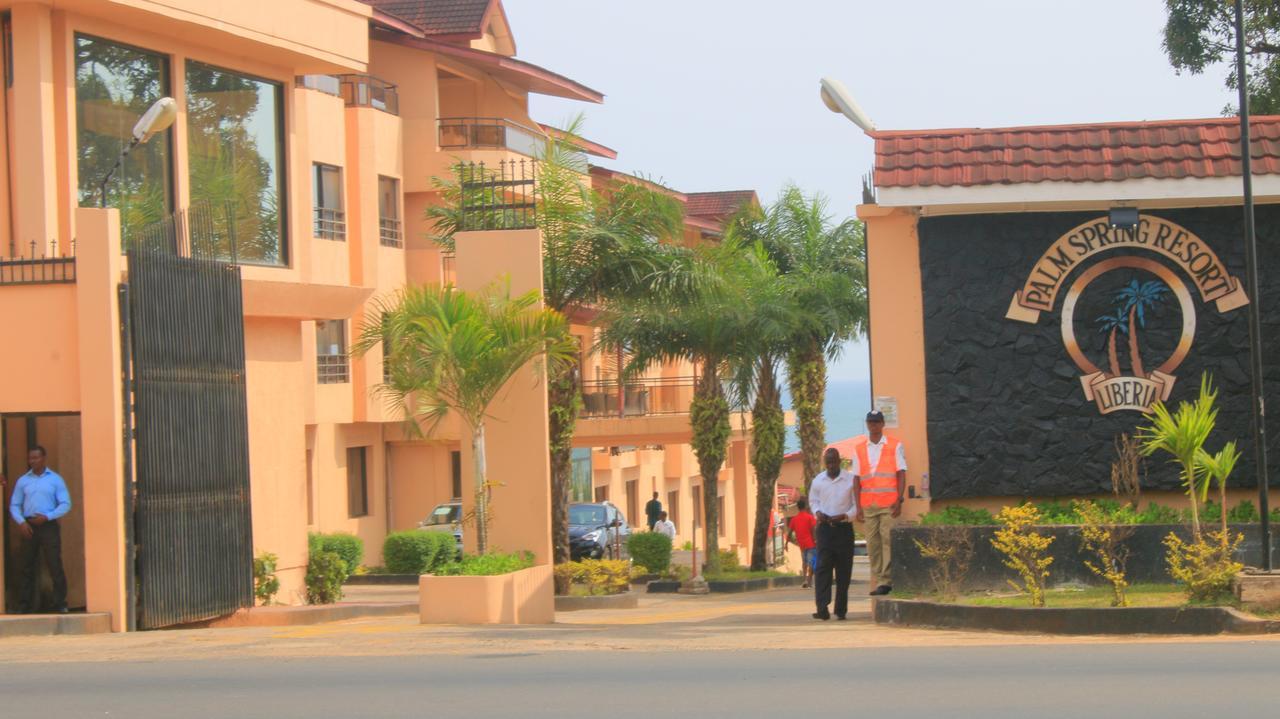 Palm Spring Resort Monrovia Exterior photo